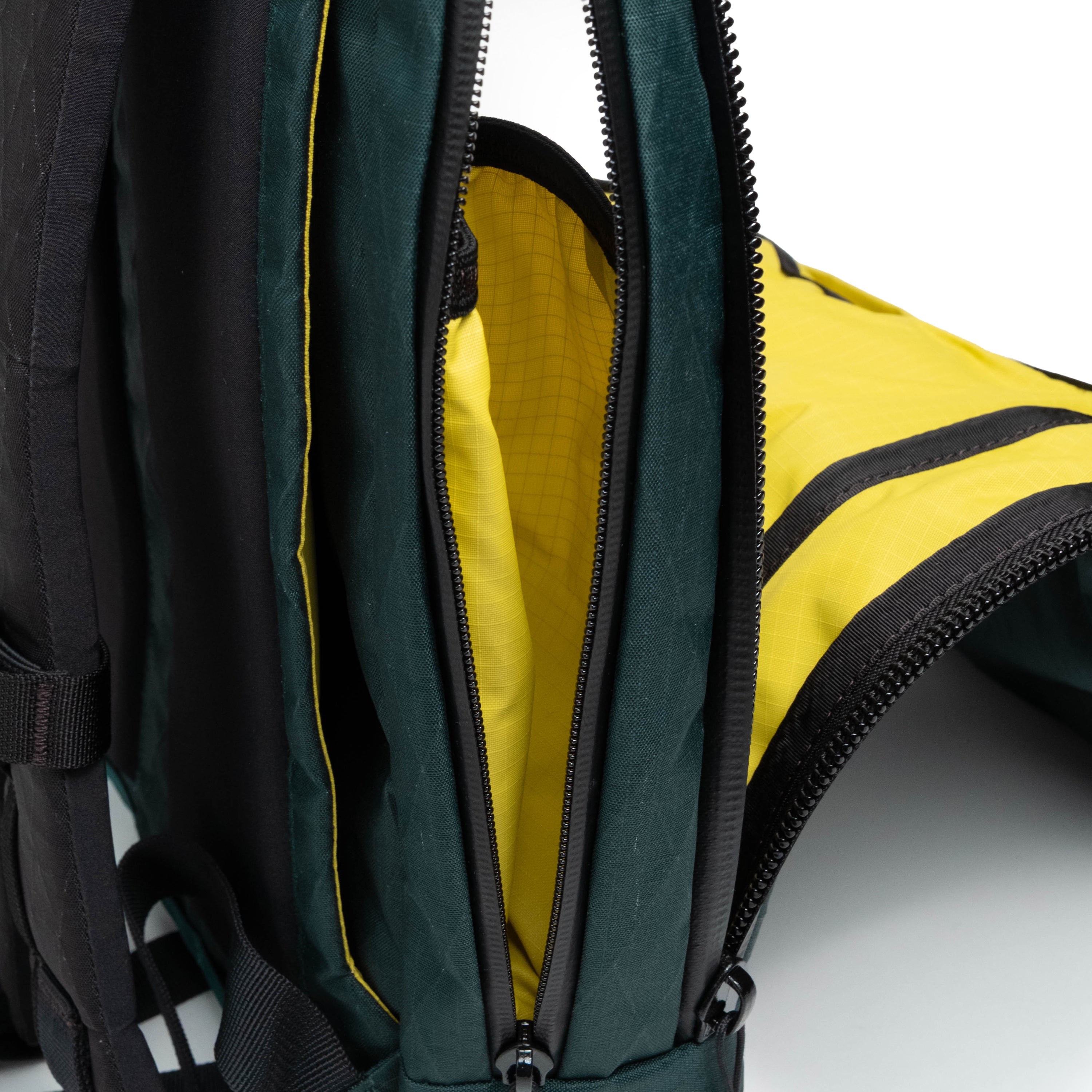 GLOBAL PRO BACKPACK